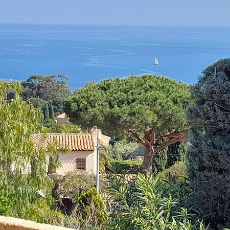 4-star Private With Heated Pool And Panoramic Sea View At Gulf De Saint Tropez Кавалер-сюр-Мер