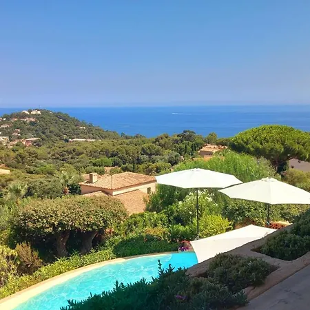 4-star Private With Heated Pool And Panoramic Sea View At Gulf De Saint Tropez Вилла Кавалер-сюр-Мер